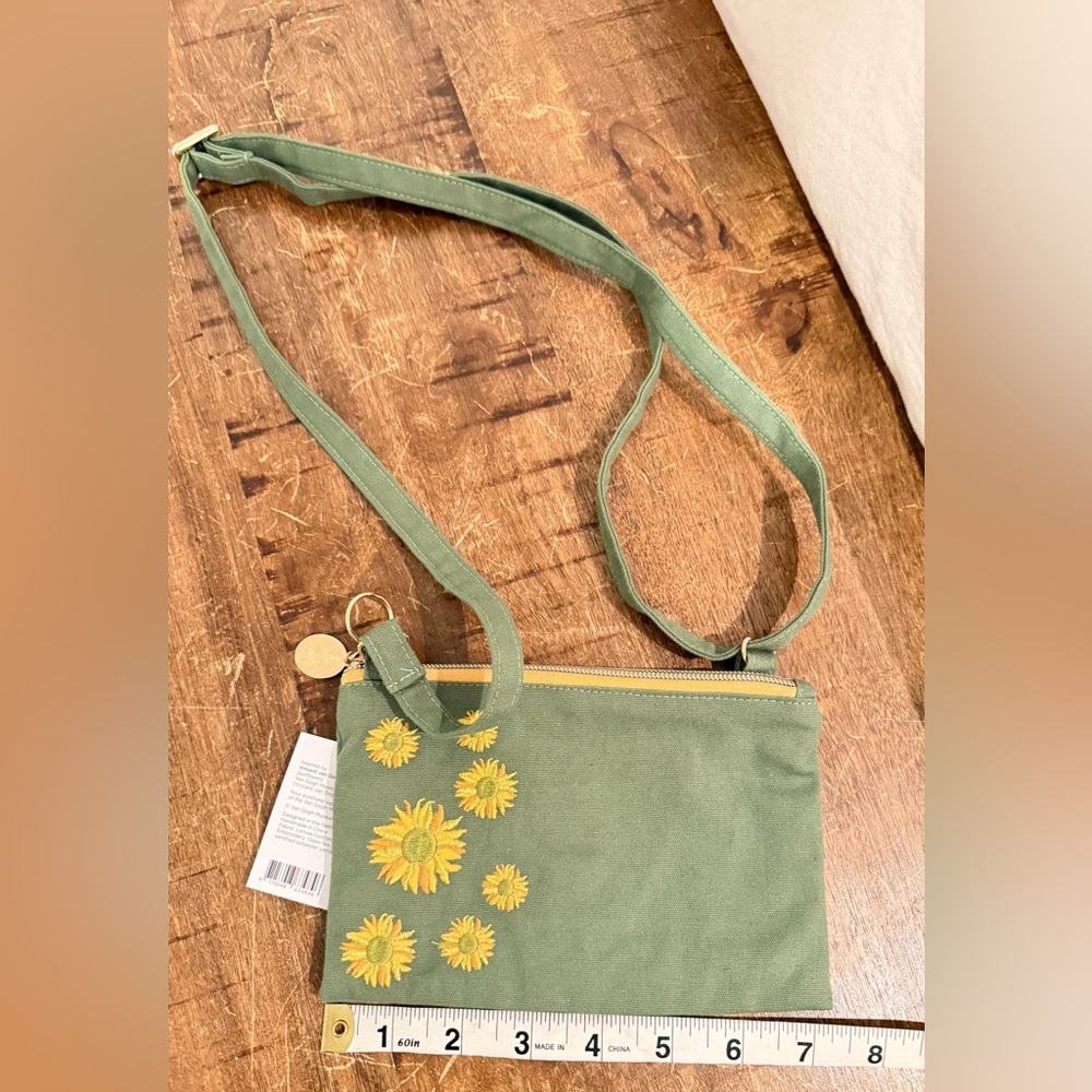 NWT - Crossbody Bag - Sunflower Design - From Van Gogh Museum in Amsterdam
